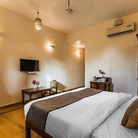Hotel Golden Safari Jaisalmer Bagian luar foto