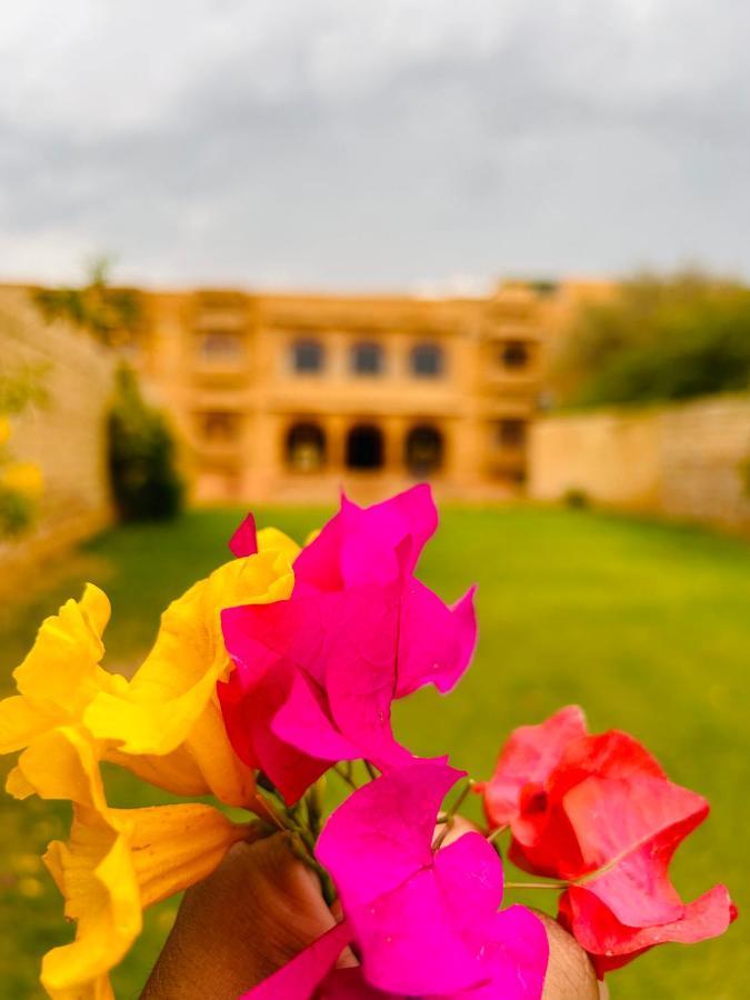 Hotel Golden Safari Jaisalmer Bagian luar foto